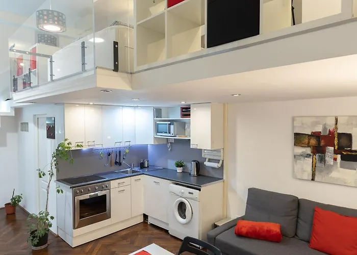 Red Fusion Apartment