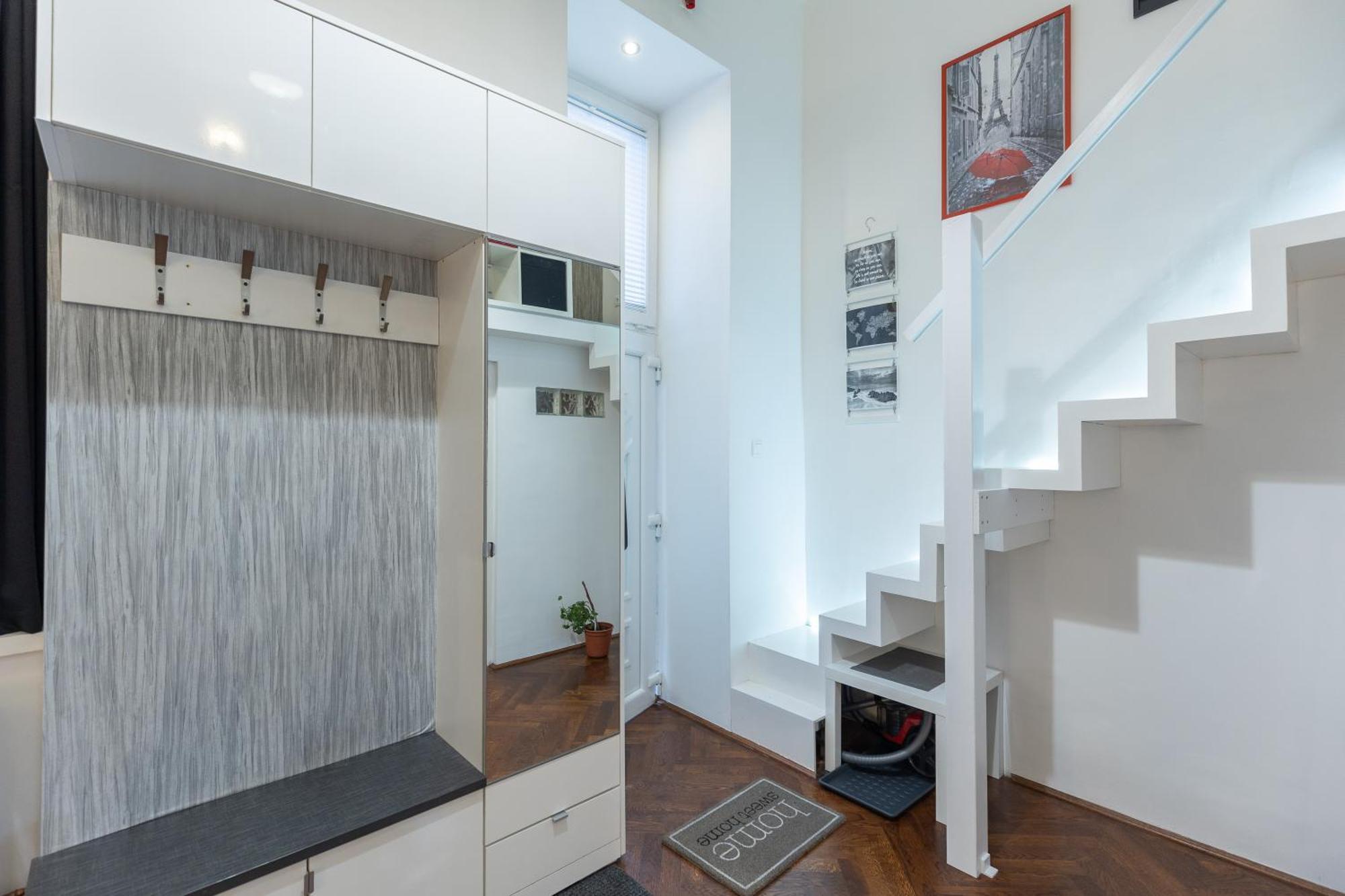 Apartment Red Fusion
